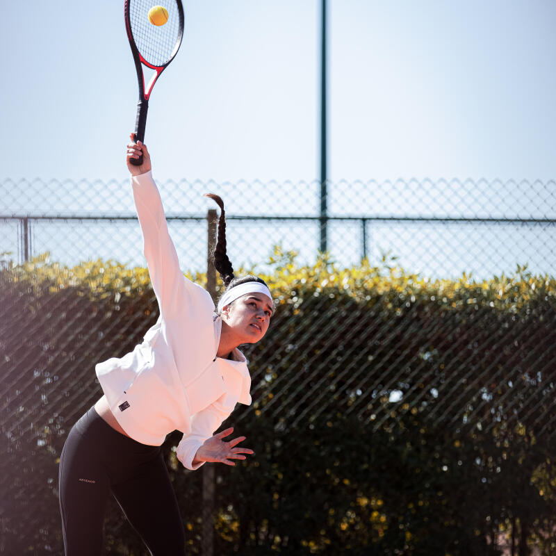 Comment bien servir au tennis ?