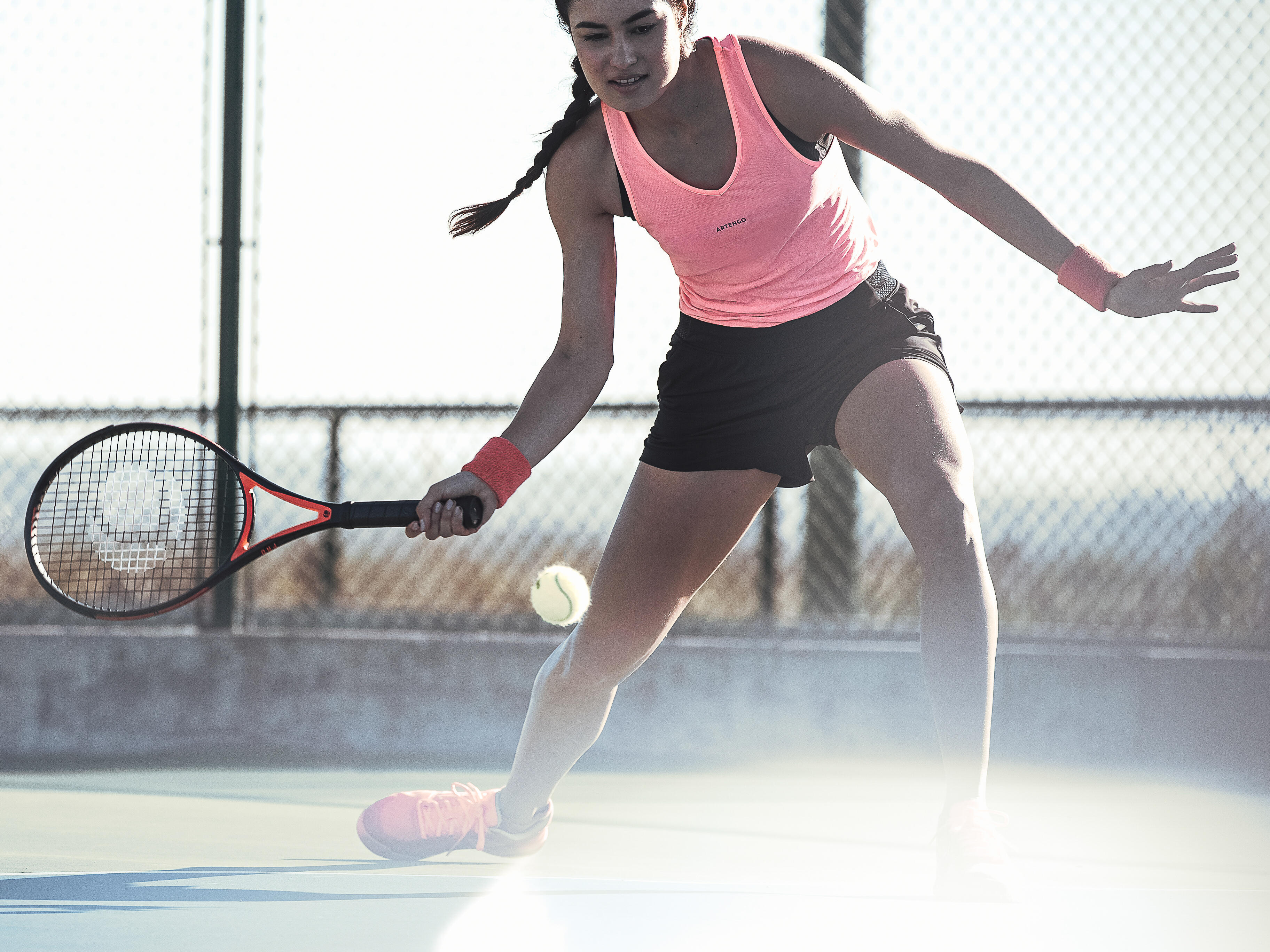 How to Choose Your Racket Sports Clothing for Women?