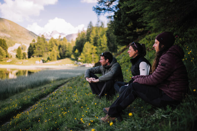 Kamizelka trekkingowa damska watowana MT100