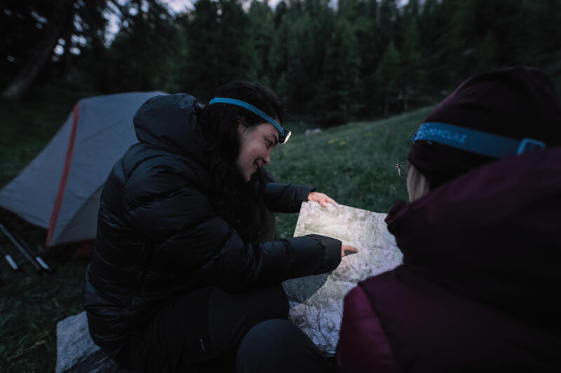 Lampka czołówka trekkingowa Forclaz Bivouac 500 USB - 100 lumenów