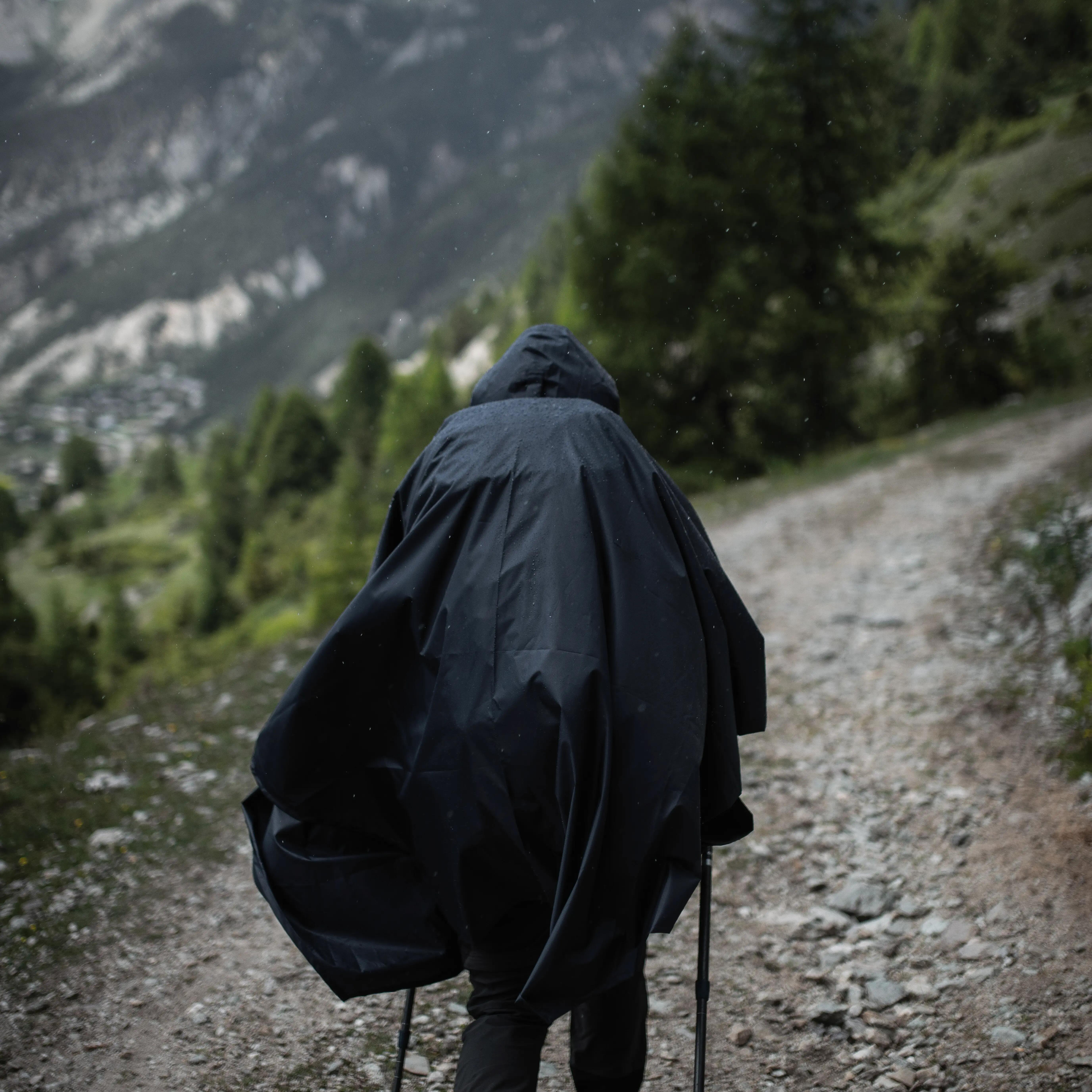 Hiking Rain Poncho - FORCLAZ MT 100 - 30 L - BLUE - Decathlon