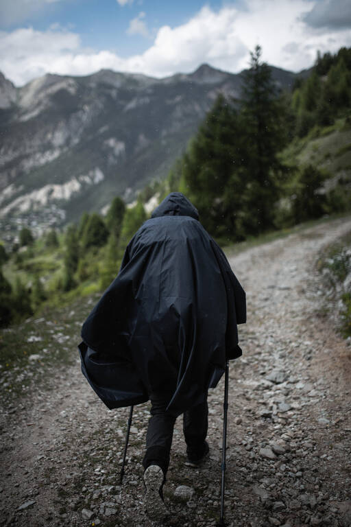 Hiking Rain Poncho - TREK 100 Blue