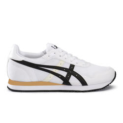 walking asics trainers
