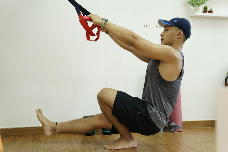 FITNESS | LEG WORKOUT WITH DUMBBELL AND KETTLEBELL