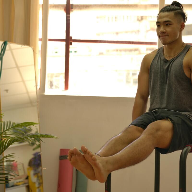 Cross Training | Dip Bar Exercises: Upper body