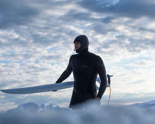 Pourquoi surfer avec une cagoule en hiver ?