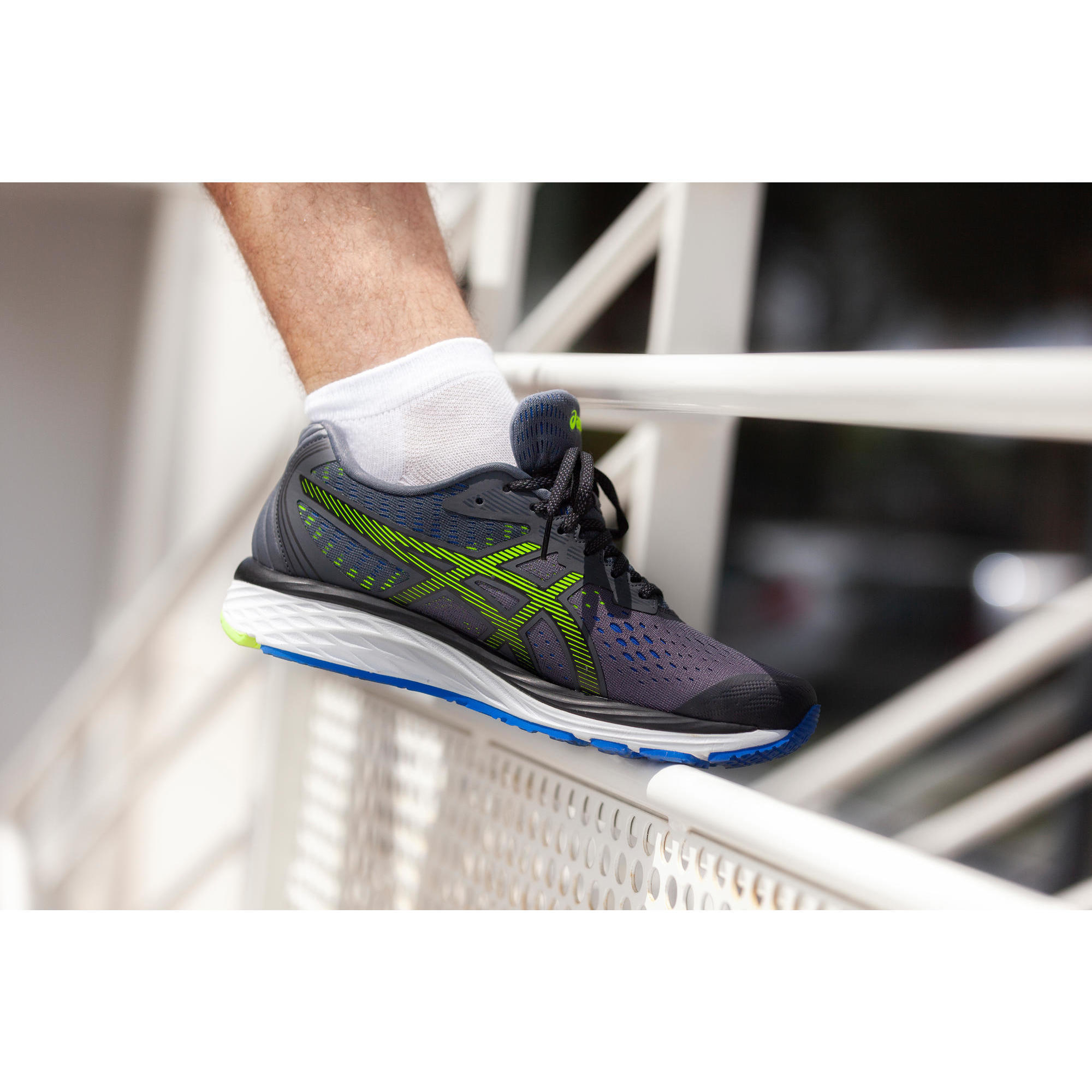 asics gel stratus mens