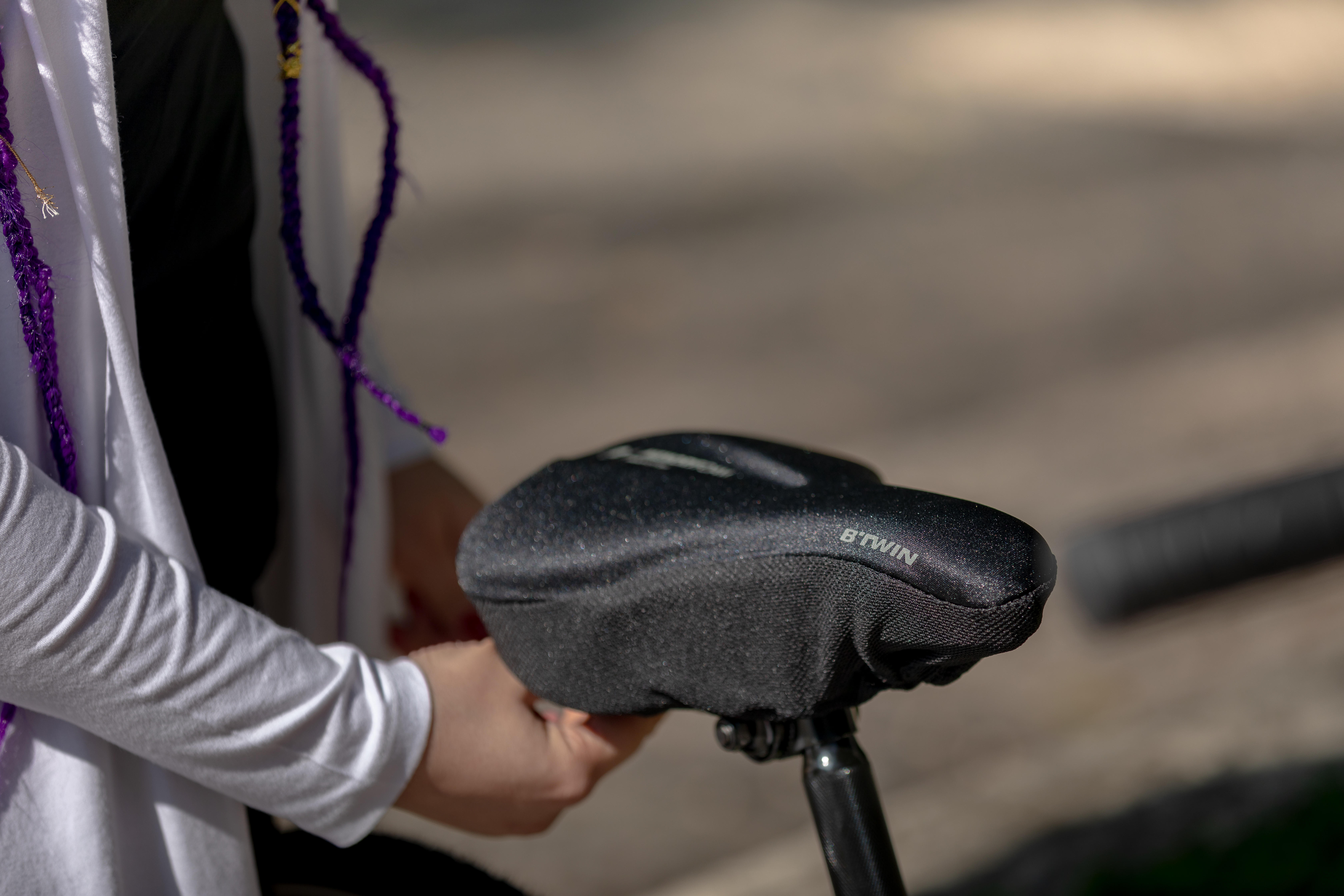 Protège selle online decathlon