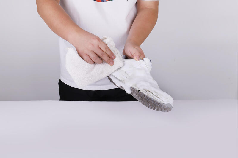 Jak wyczyścić adidasy? Sprawdzone sposoby na czyszczenie butów