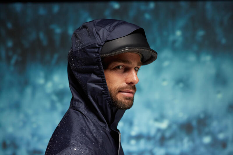 Sport sous la pluie : l’équipement essentiel pour rester sec et actif