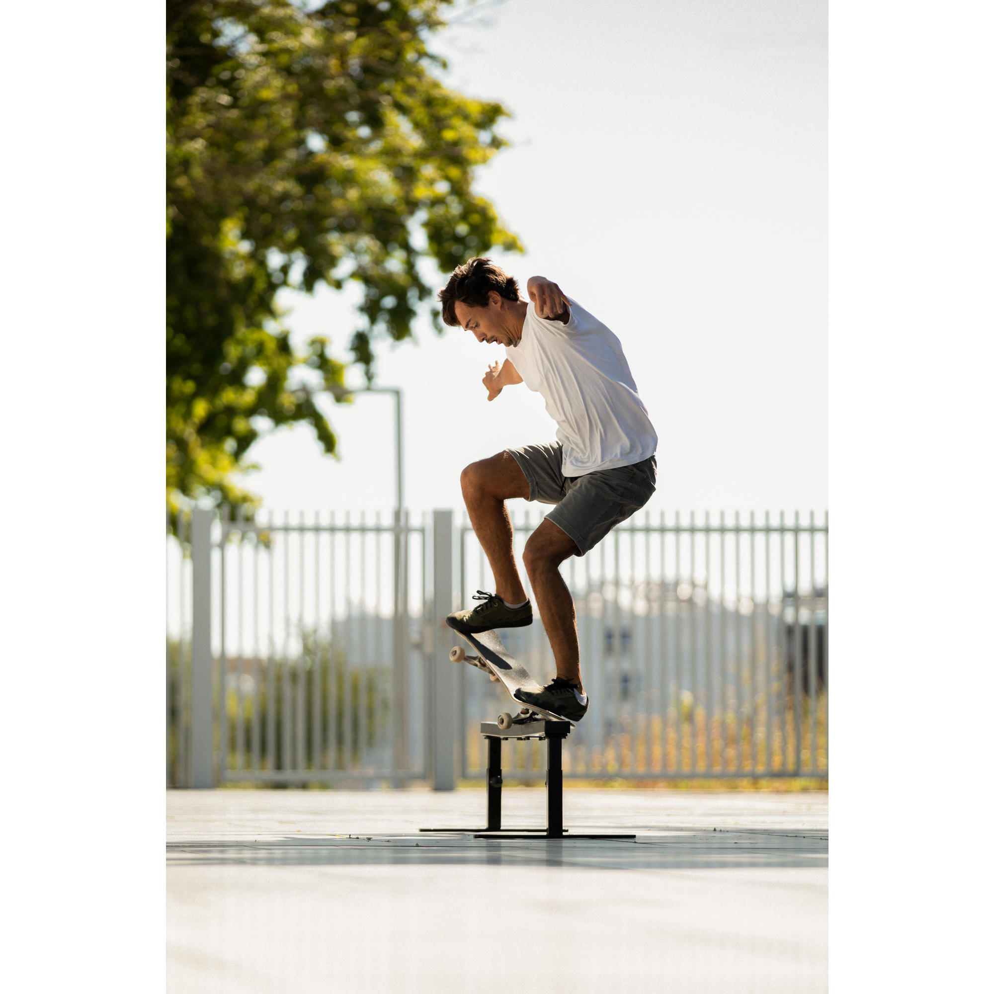 SLIDE / GRIND BAR FOR SKATEBOARD ADJUSTABLE AND CONNECTABLE COLOR BLACK