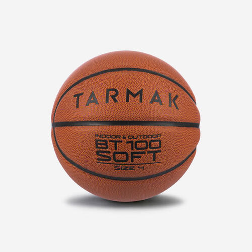 Ballon de basket BT100 taille 4 orange pour enfant jusqu&#039;à 6 ans pour débuter.