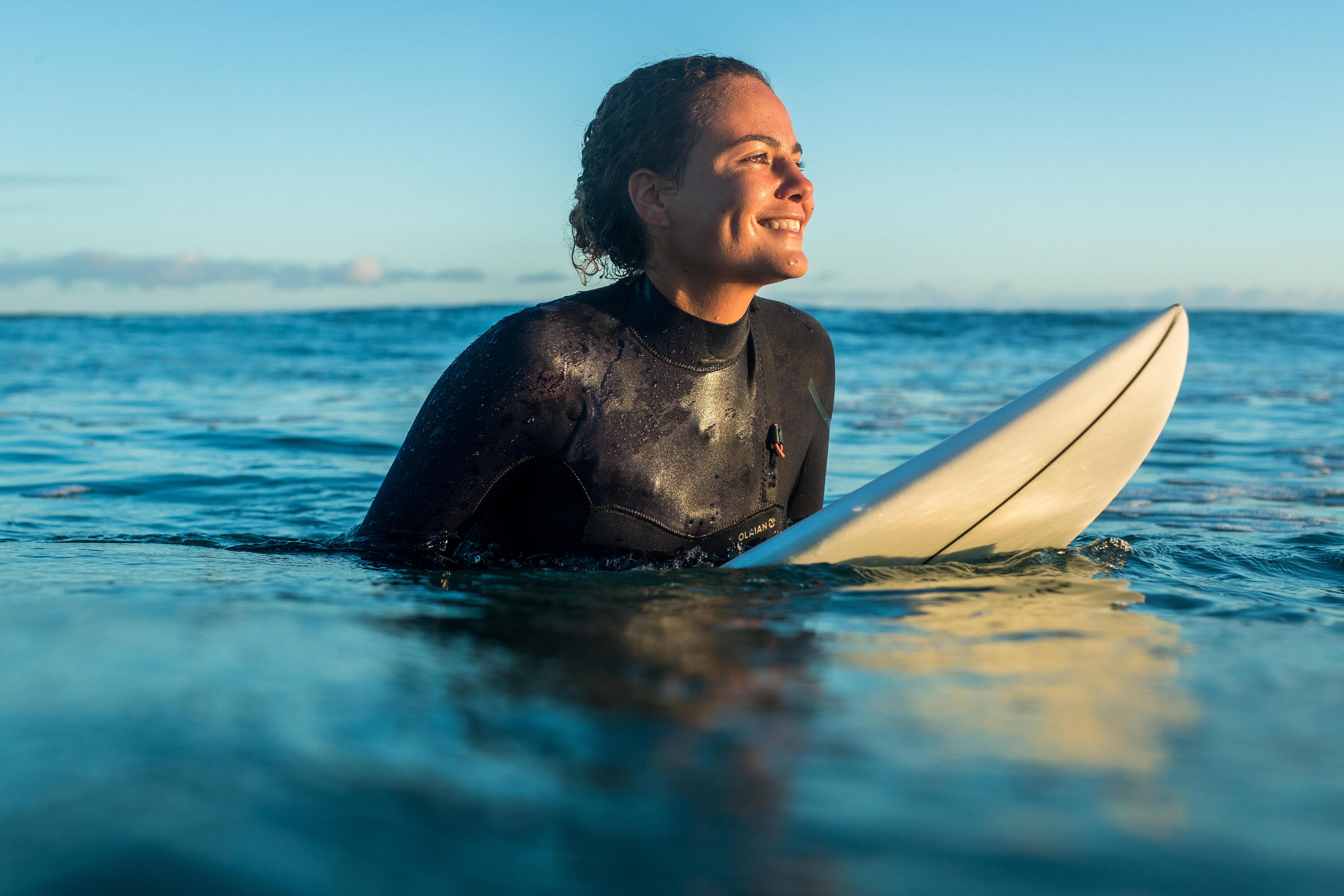 COMBINAISON DE SURF NÉOPRÈNE 3/2 MM 900 FEMME BLEU MARINE 10/12