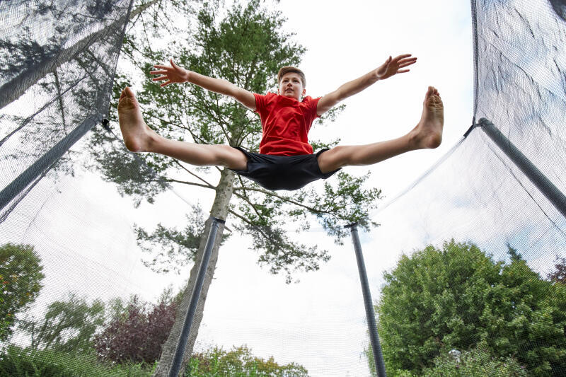 Trampolina Domyos Hexagonal 240 z siatką ochronną