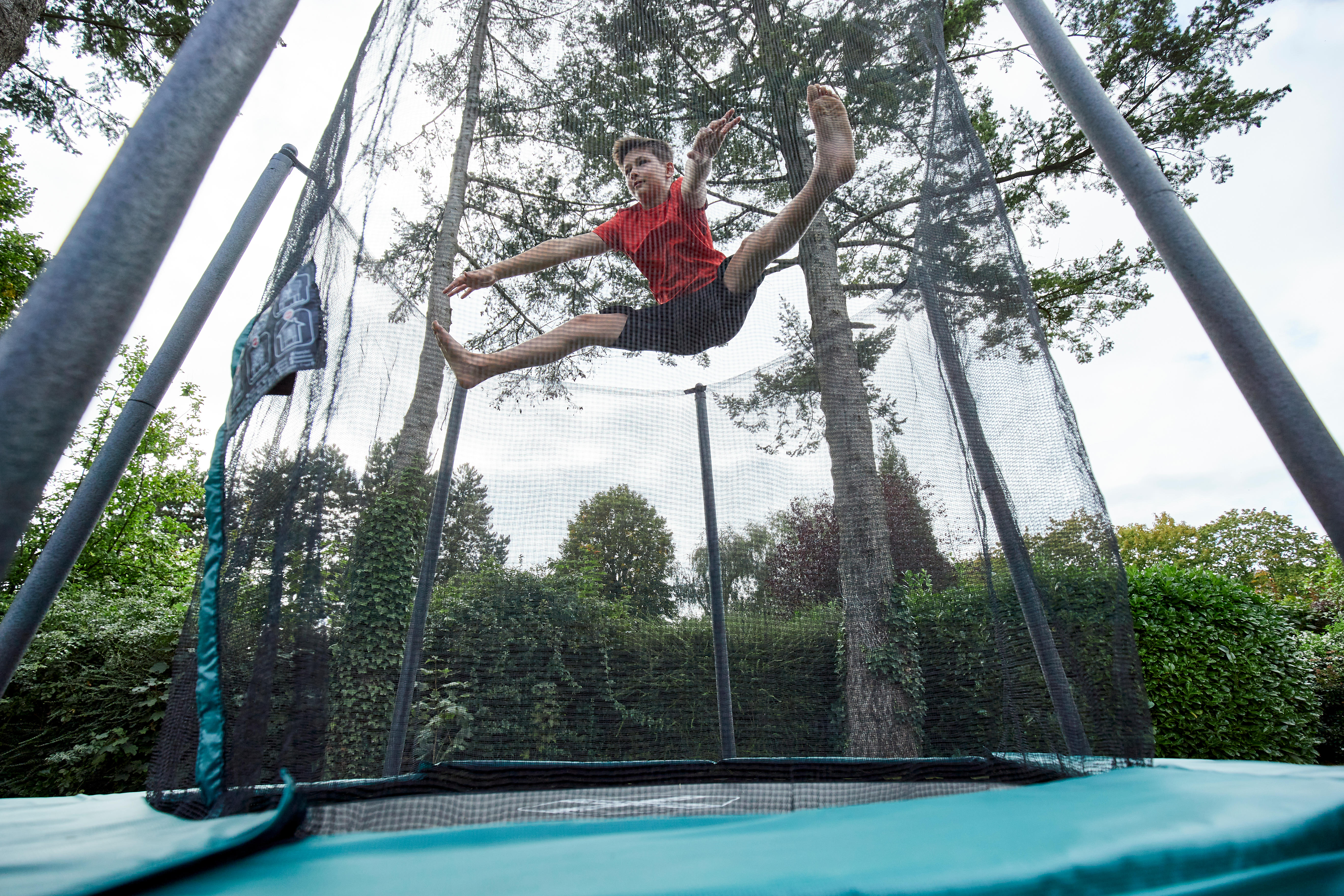 7'8'' (240 cm) Diameter Trampoline - Hexagonal 240 - DOMYOS