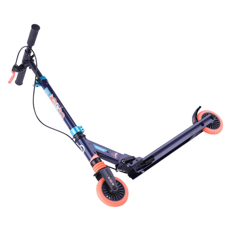 Mid 5 Kid Scooter (Flashing Wheel) - Black