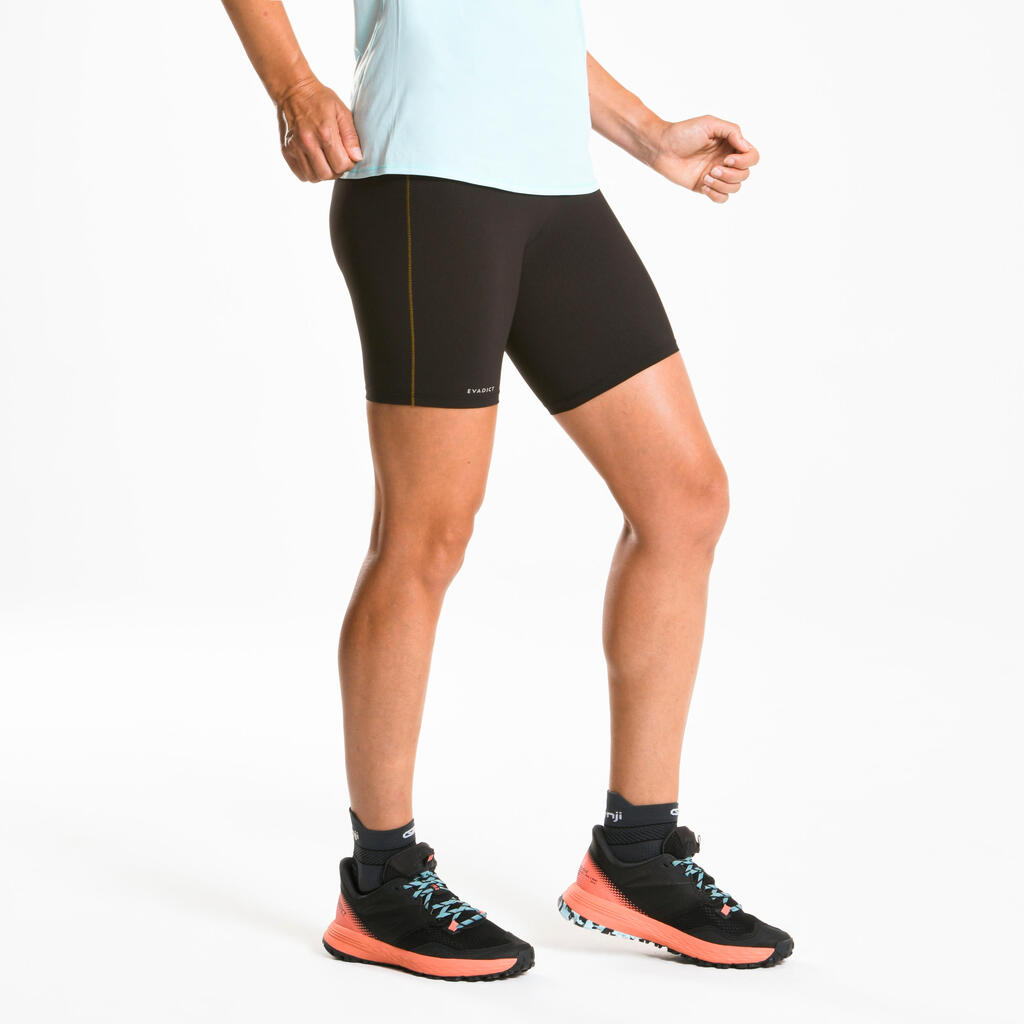 WOMEN'S TRAIL RUNNING EMBOSS TIGHT SHORTS - BLACK/BRONZE