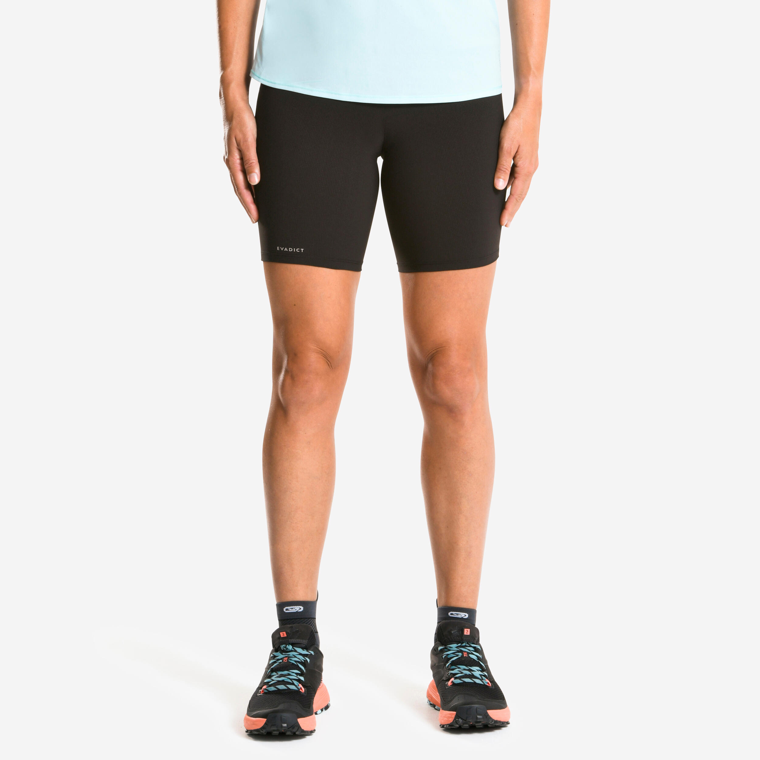 WOMEN'S TRAIL RUNNING EMBOSS TIGHT SHORTS - BLACK/BRONZE 4/9