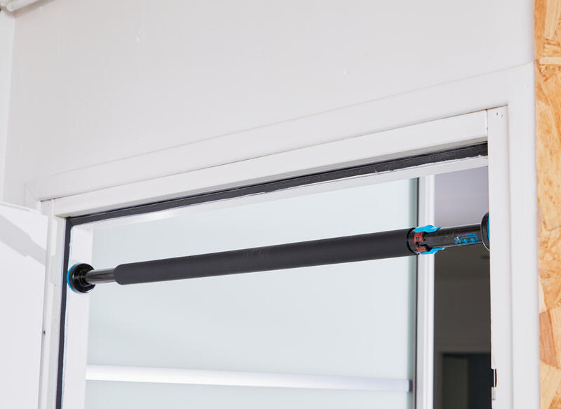 Locking Door Mount PullUp Bar BT 150 70 cm Decathlon
