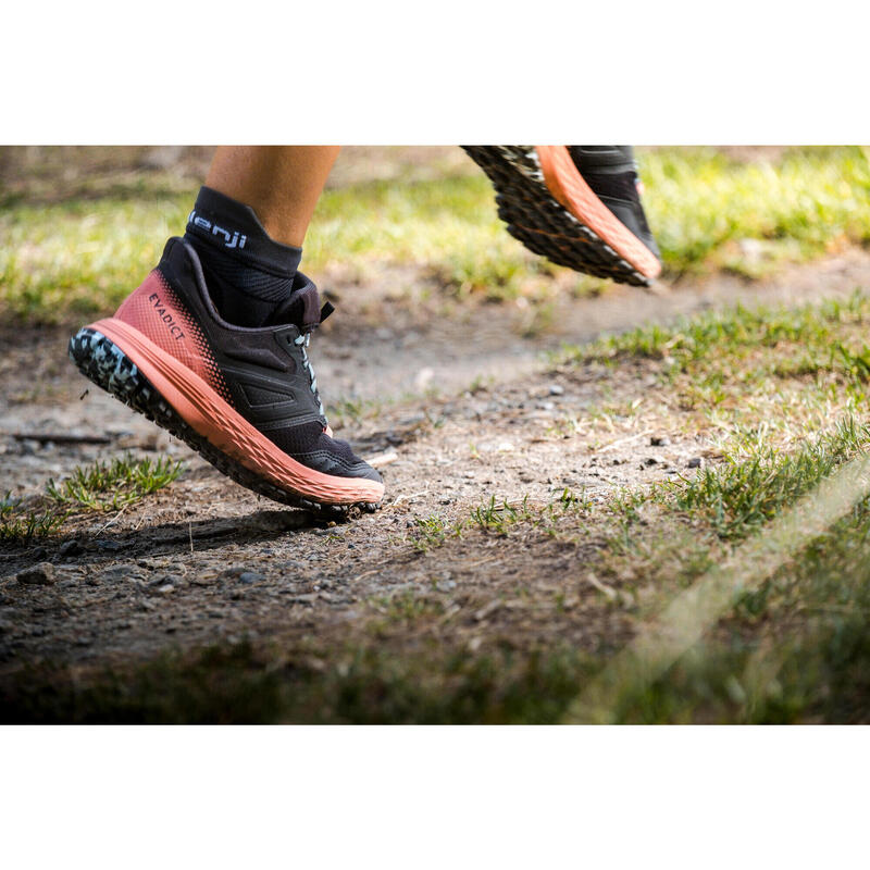 CHAUSSURES TRAIL RUNNING POUR FEMME TR2 NOIR ROSE BLEU