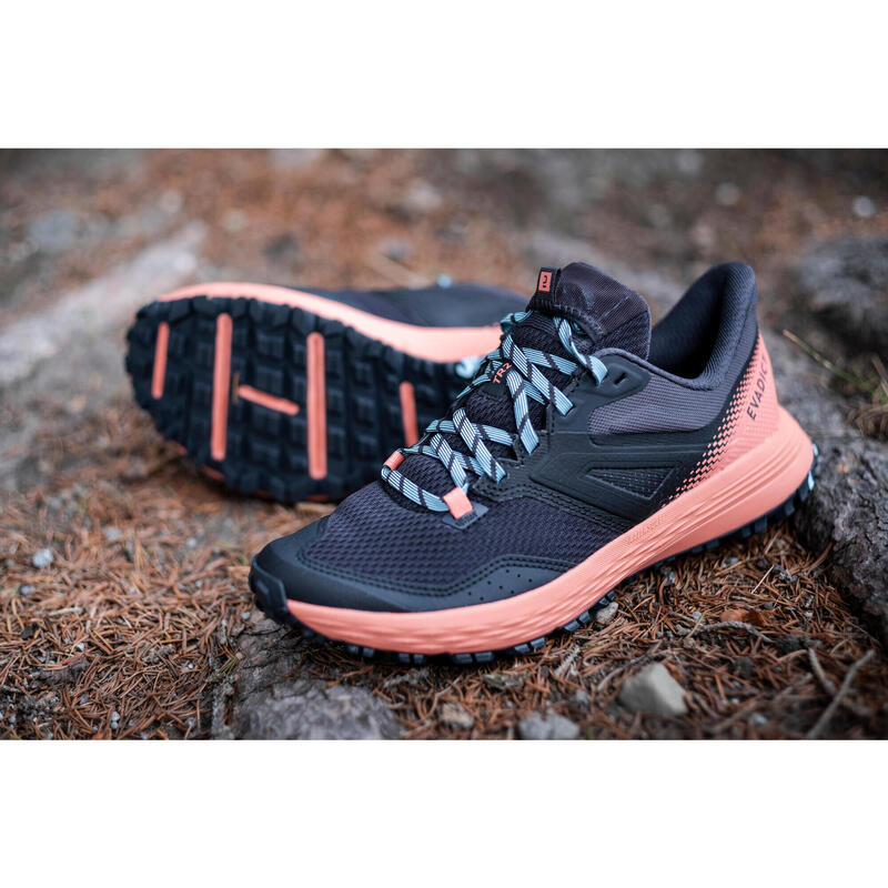 CHAUSSURES TRAIL RUNNING POUR FEMME TR2 NOIR ROSE BLEU