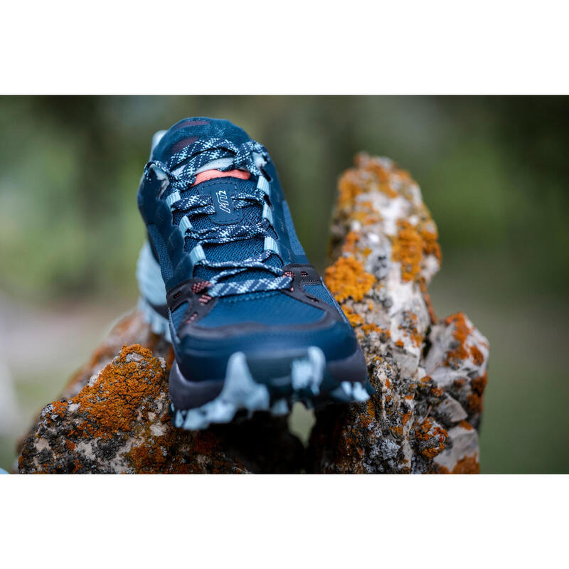 Zapatillas trail running mujer MT 2 azul oscuro y azul celeste