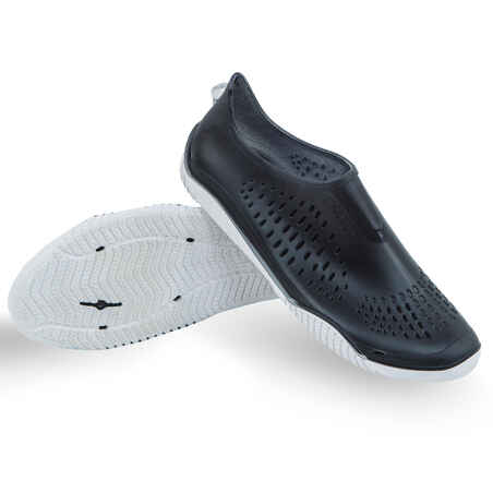 Črni čevlji za vodno vadbo FITSHOE