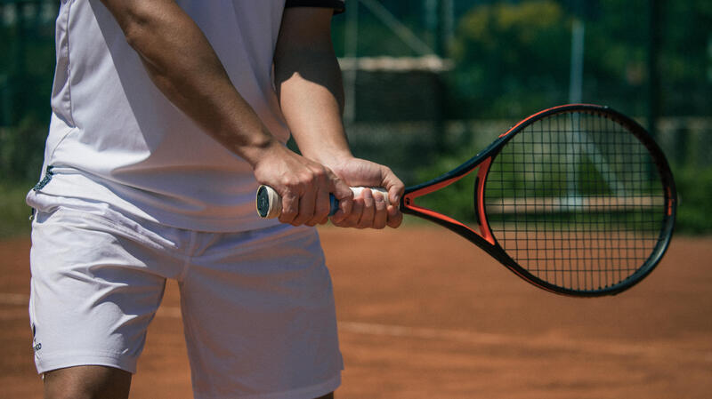 Cum alegi racheta de tenis pentru adulți?