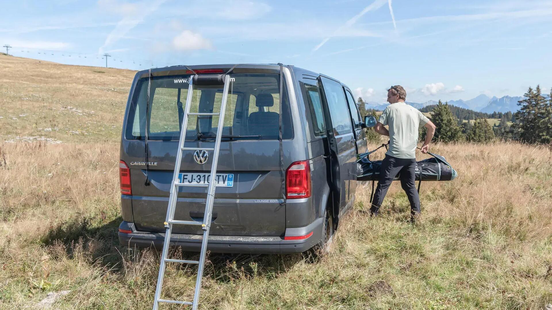 Vacanță cu autorulota: idei, trasee și echipamente camping
