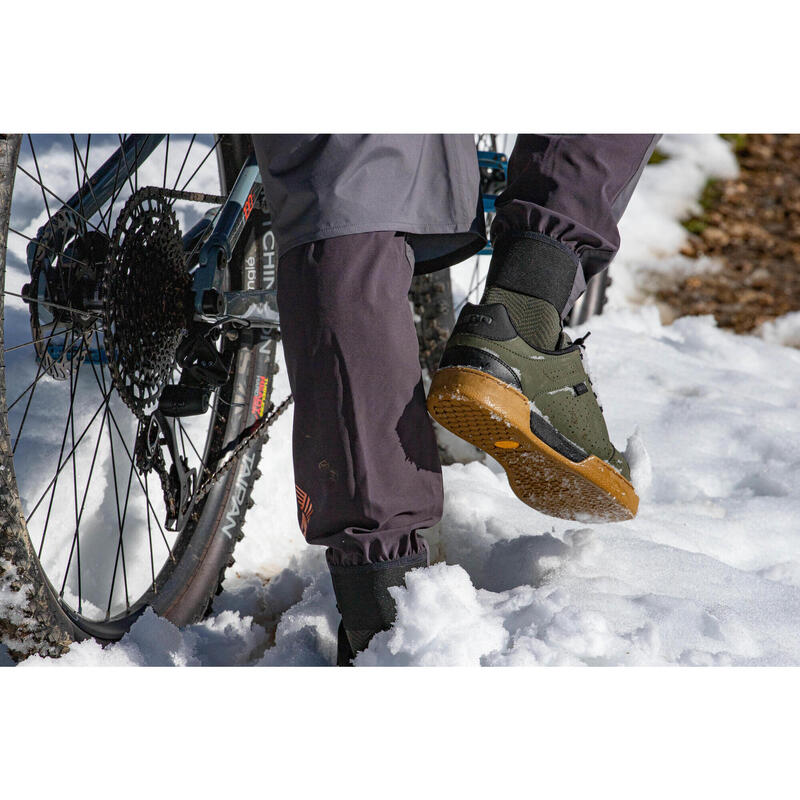 Cyklistické boty All mountain na platformové pedály Giro tracer 