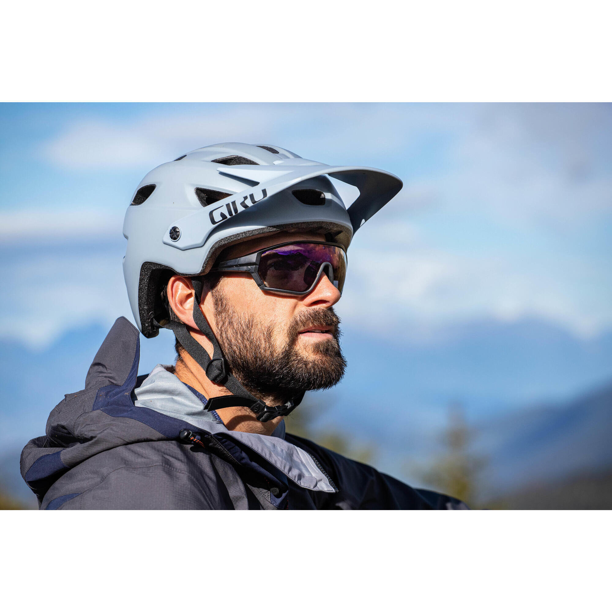 Giro chronicle hotsell mips mtb