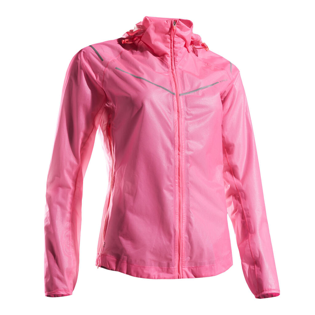 CHAQUETA IMPERMEABLE RUNNING MUJER KIPRUN LIGHT ROSADO