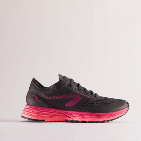 Кросівки жіночі Kiprun KS Light для бігу чорні/рожеві