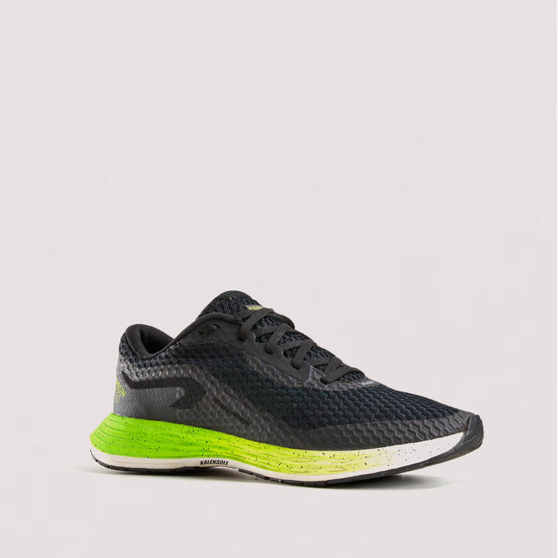 CHAUSSURES DE RUNNING HOMME DYNAMIQUE KIPRUN KD500 NOIR VERT