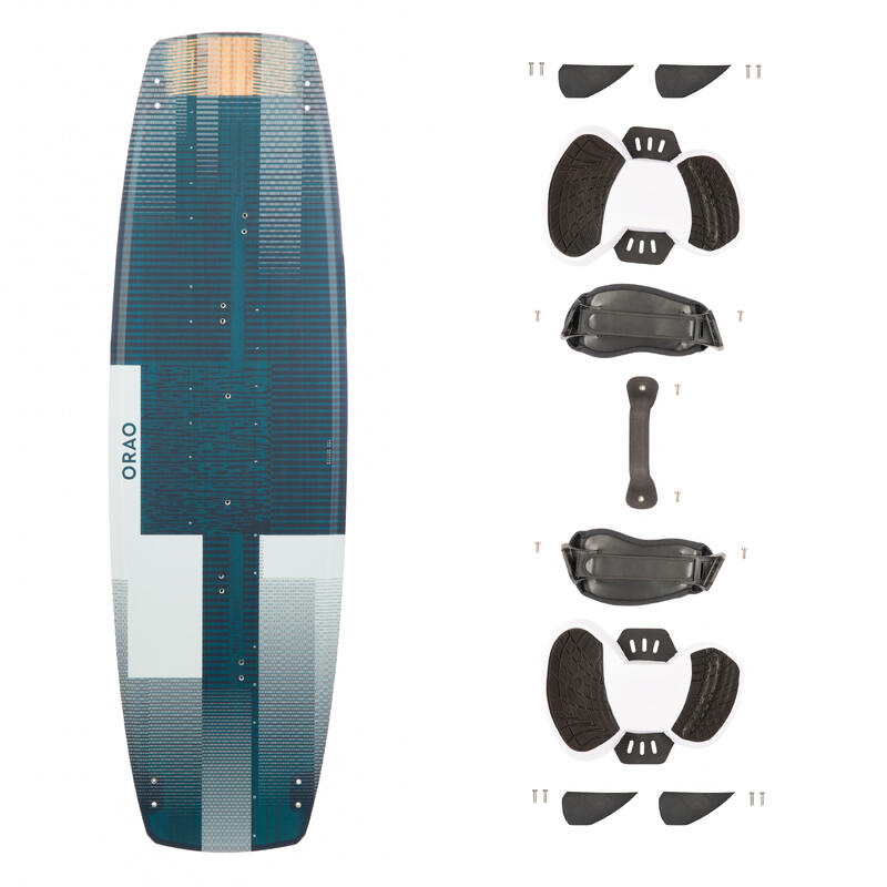 Plovák na kitesurf TT500 karbonový 136 × 40,5 cm s nášlapy a pásky
