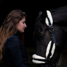 laury-anne-community-manager-fouganza-equitation-CM laury-anne-community-manager-fouganza-equitation-CM