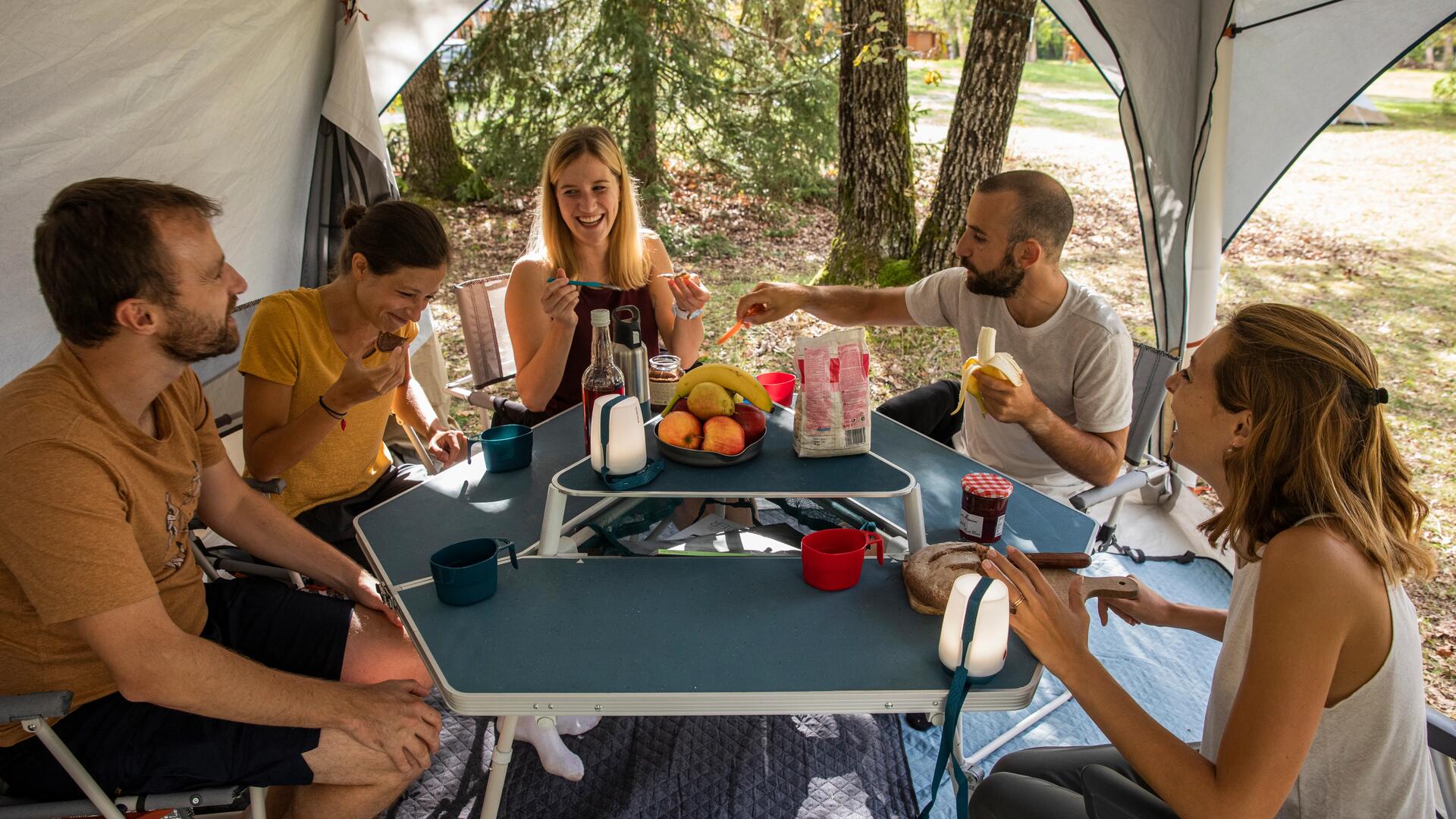 Hexagonal, user-friendly camping table - 6 people - Tepee