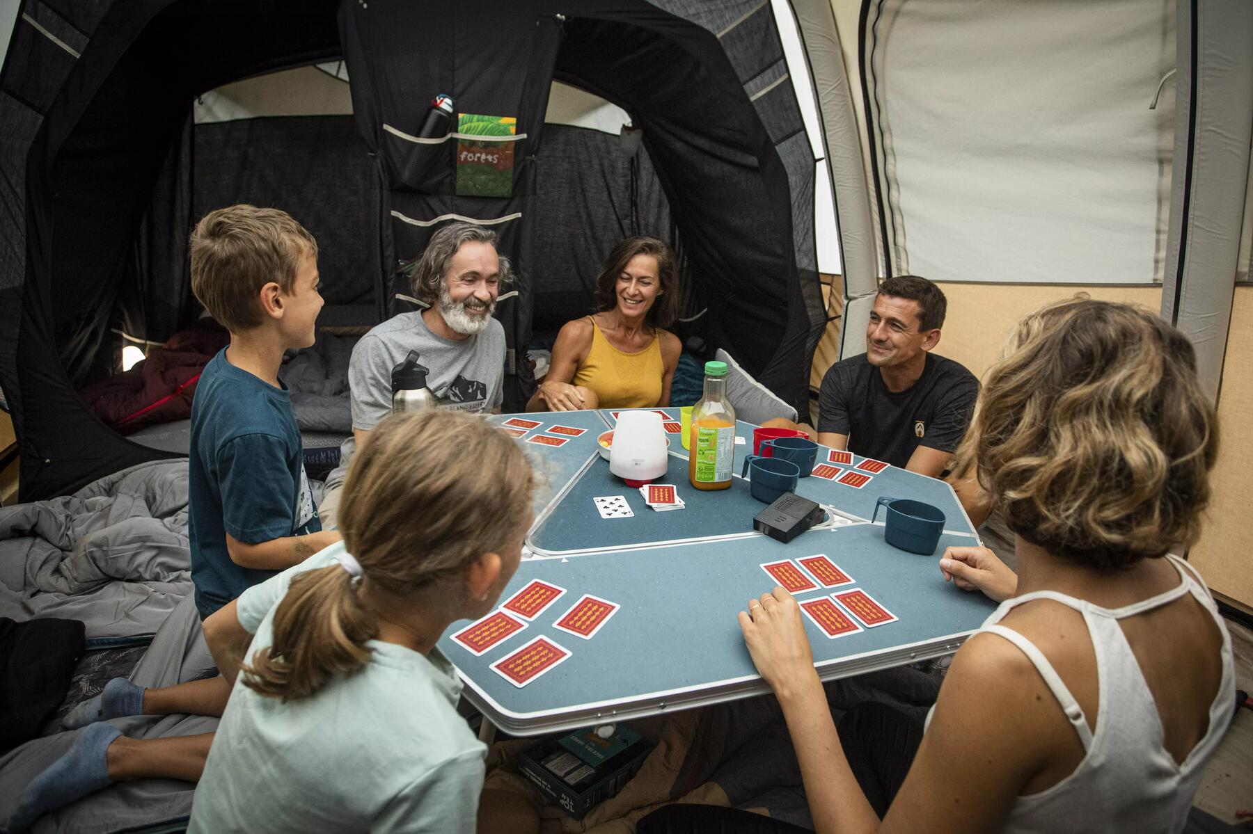 1/ QUEL MATÉRIEL INDISPENSABLE POUR FAIRE DU CAMPING ET COMMENT S'ÉQUIPER POUR FAIRE DU CAMPING ?