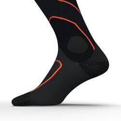 RUNNING COMPRESSION SOCKS - BLACK/RED