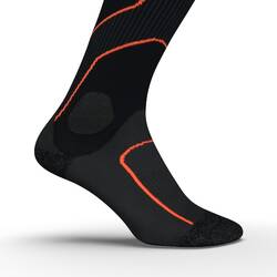 RUNNING COMPRESSION SOCKS - BLACK/RED