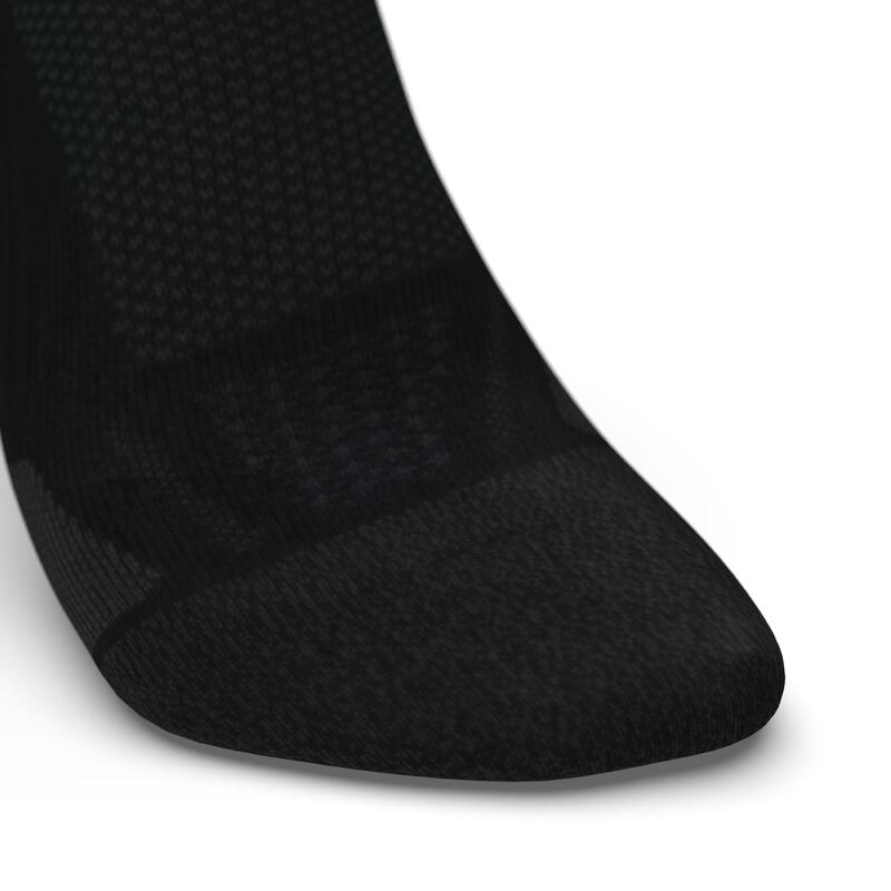 Dünne Laufsocken Kiprun invisible schwarz 