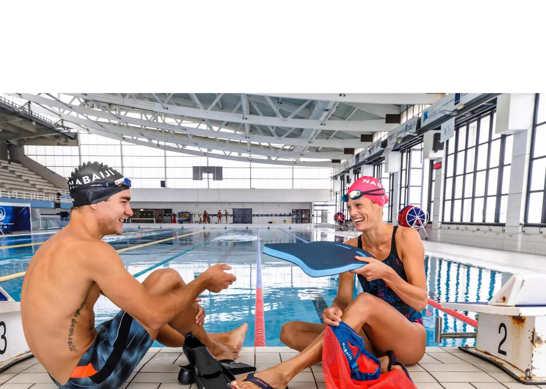 5 ARTÍCULOS DE NATACIÓN ESENCIALES PARA TU CLASE DE NATACIÓN