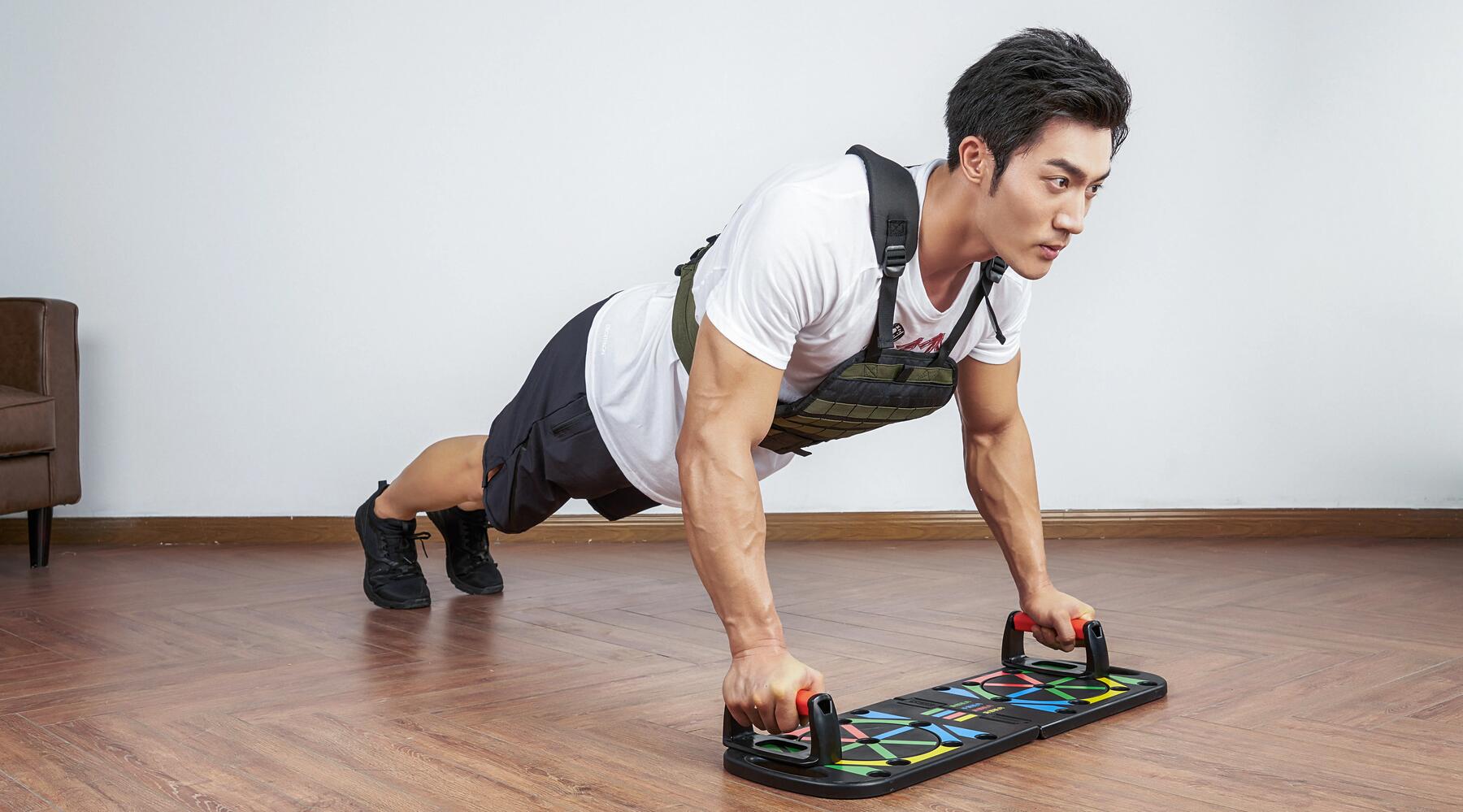 EVDE YAPABİLECEĞİMİZ BEL VE GÖĞÜS EGZERSİZLERİ NELERDİR?