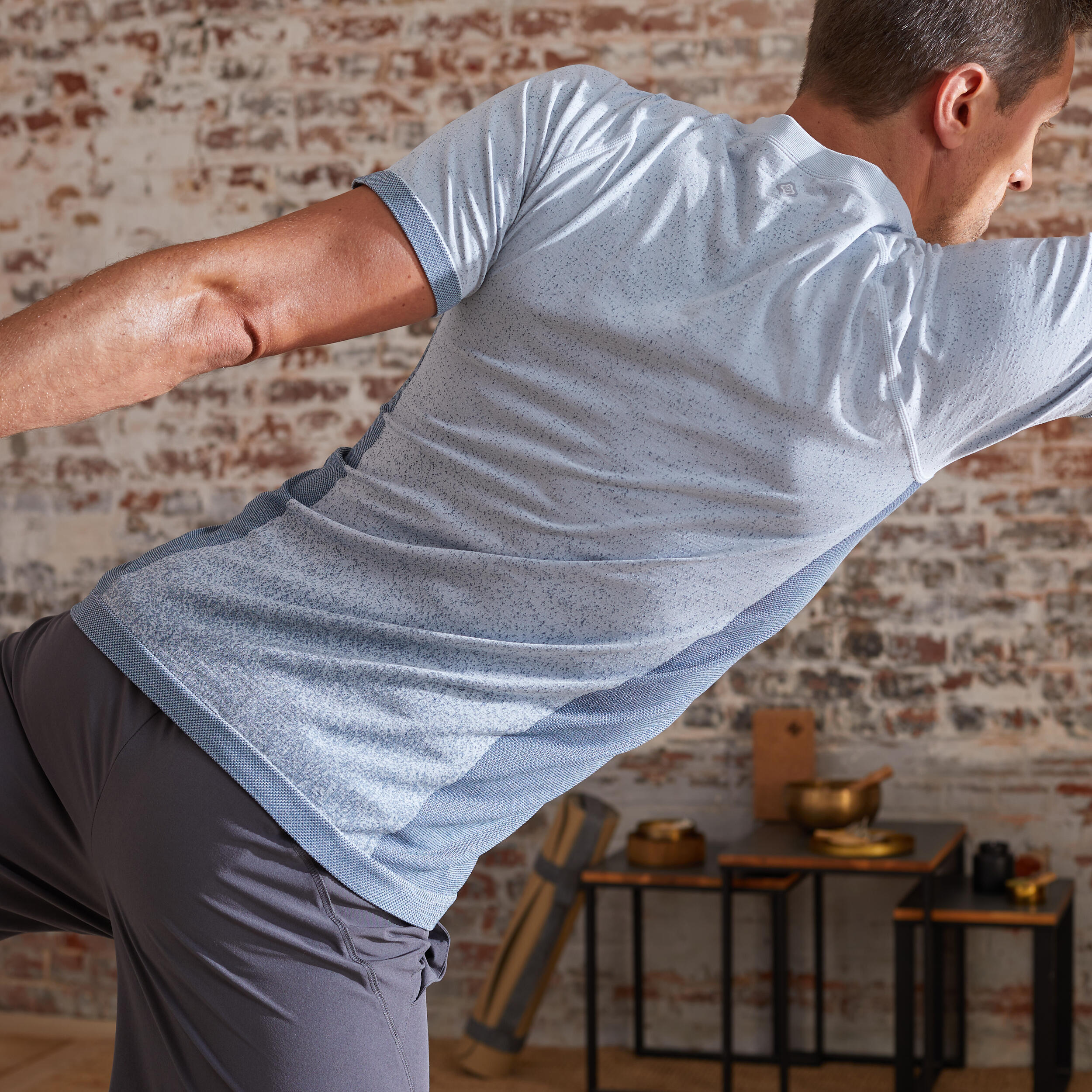Men's Seamless Short-Sleeved Dynamic Yoga T-Shirt - Blue/Grey 5/9