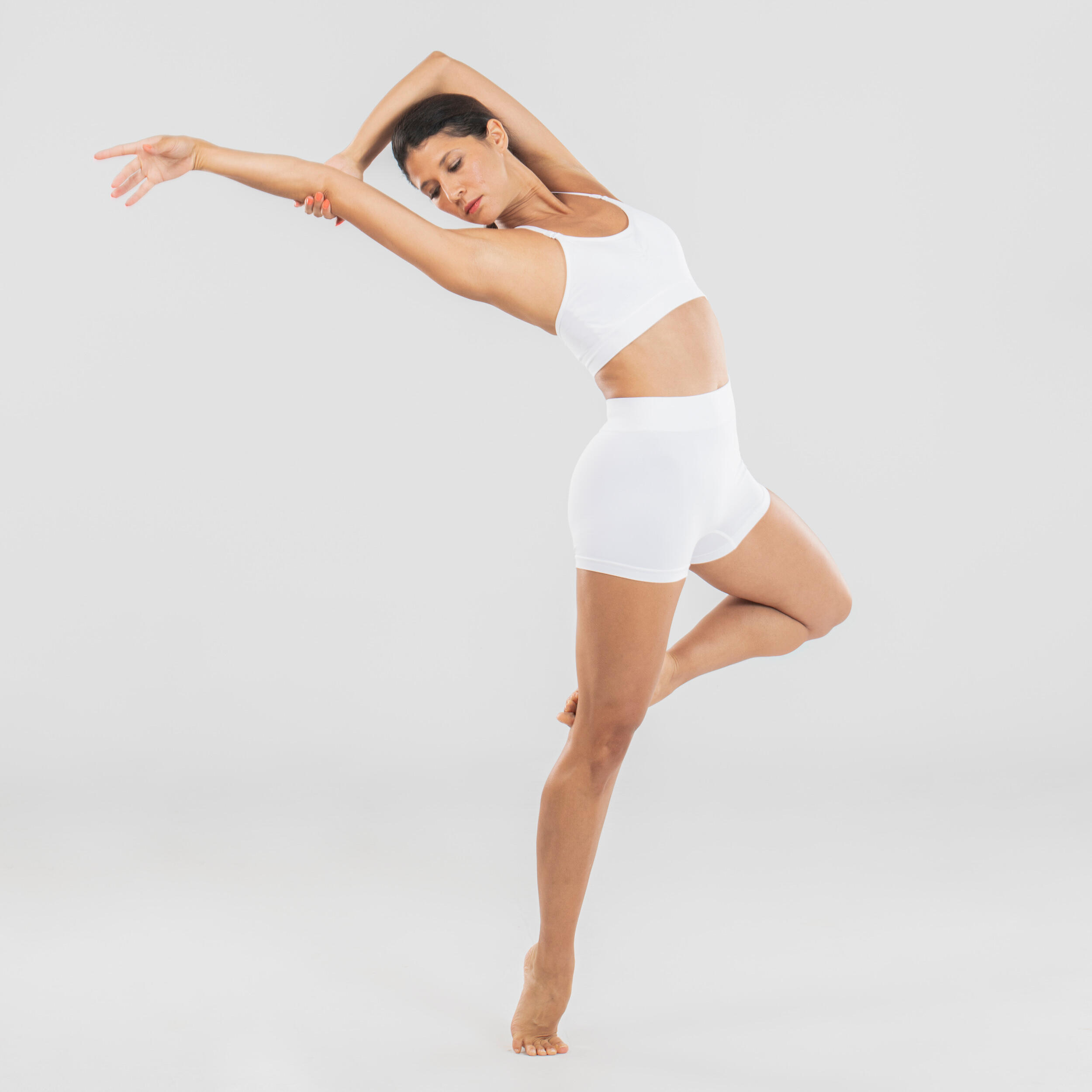 Women's Seamless Modern Dance Shorts - White 6/7
