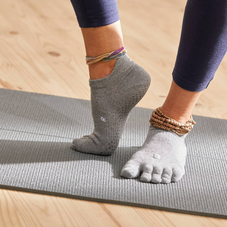 Non-Slip Yoga Toe Socks - Mottled Grey - Decathlon