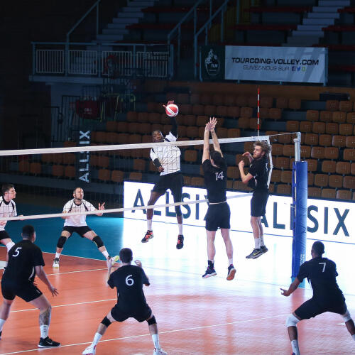 VOLEYBOL TOPU - BEYAZ / KIRMIZI - V900 ALLSIX