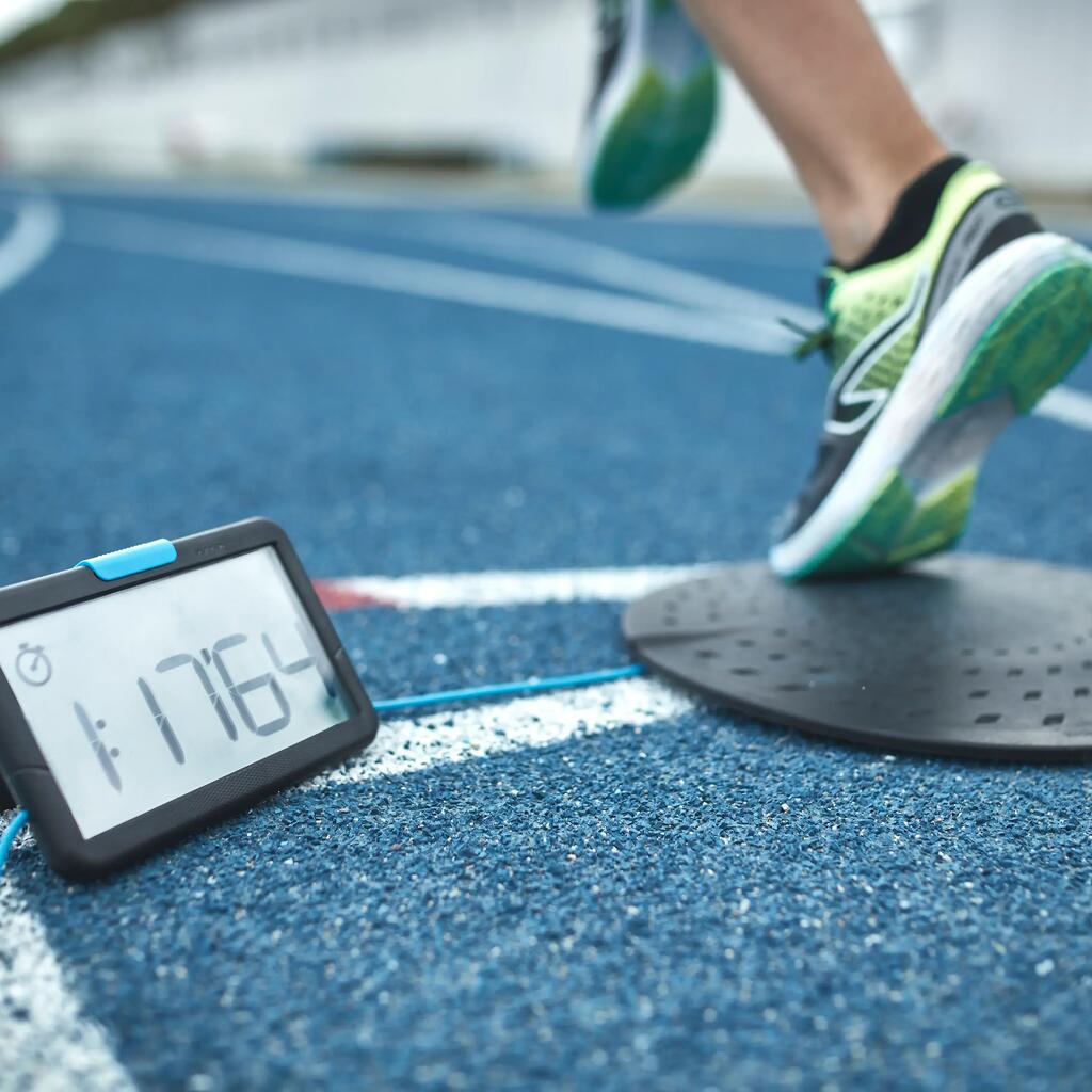 ŠTOPERICA ZA ATLETIKU KICK & RUN SA NOŽNIM PREKIDAČEM