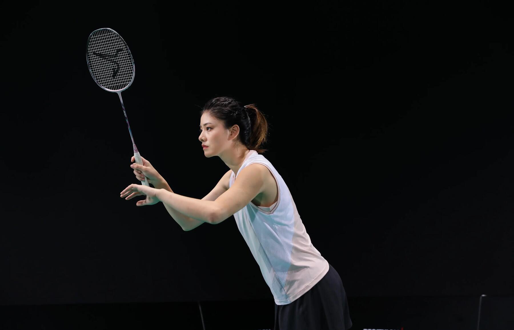 Frau mit Badmintonschläger