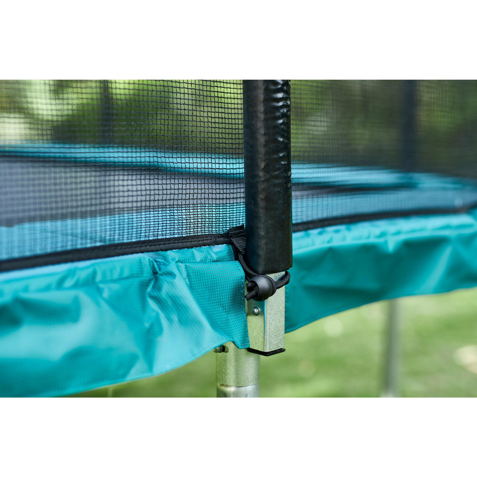 520 RECTANGULAR TRAMPOLINE WITH PROTECTIVE NET